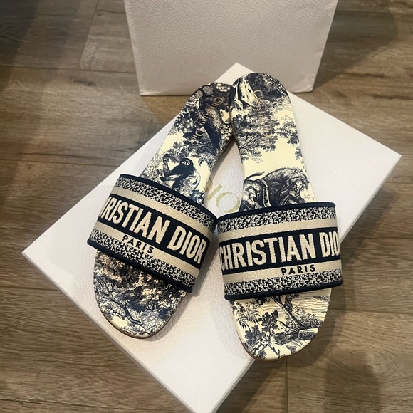 Dior flats -brand new- navy blue color, size 41 - Picture 3 of 5